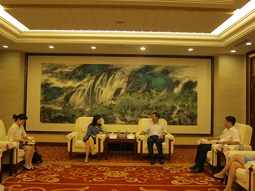 朱曼铃与沈阳市人大常委会聂洪升副主任会面深化双方的联络工作