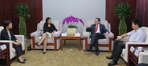 傅小慧与林学飞就双方的活动推广交流意见