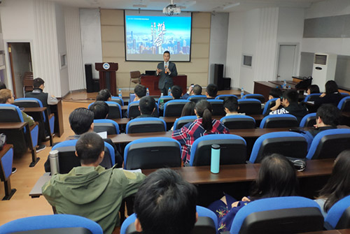 駐京辦入境事務組在瀋陽舉辦「內地居民赴港入境計劃」推介會
1 駐京辦入境事務組在瀋陽舉辦內地居民赴港入境計劃推介會1