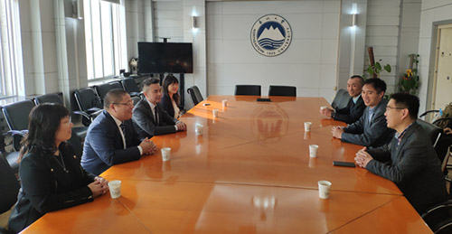 駐京辦入境事務組在瀋陽舉辦「內地居民赴港入境計劃」推介會
2 駐京辦入境事務組在瀋陽舉辦內地居民赴港入境計劃推介會2