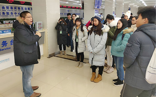 驻辽宁联络处接待香港青年协会香港青年团1