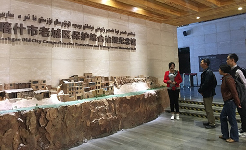 驻京办主任到访新疆7