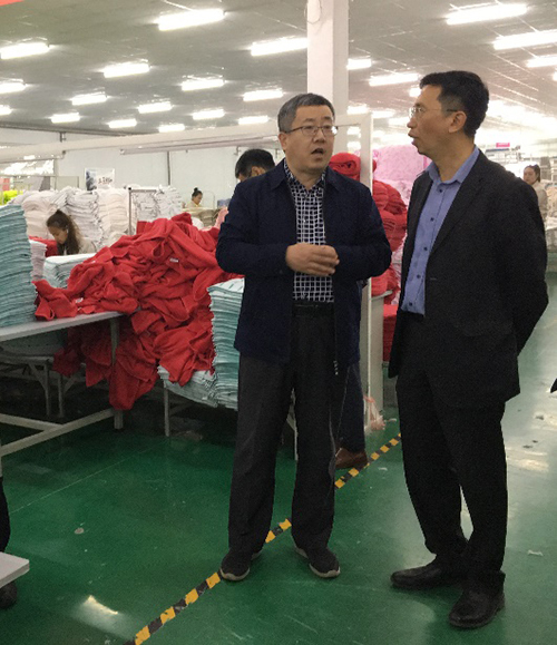 驻京办主任到访新疆9