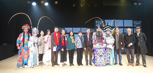 驻京办出席西九小剧场粤剧霸王别姬新编及文广探谷演出3