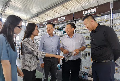 驻辽宁联络处访问辽宁省朝阳市3