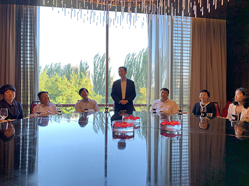 驻京办主任访问宁夏10