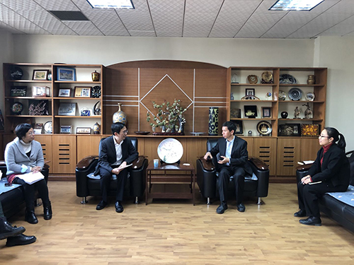 驻京办到访中央财经大学1