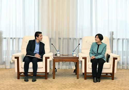 驻京办主任与北京市港澳办主任熊九玲会面1