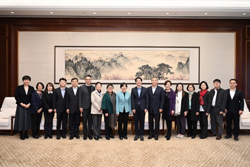 驻京办主任与北京市港澳办主任熊九玲会面2