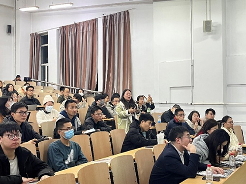 駐京辦入境事務組及駐遼寧聯絡處赴哈爾濱工業大學介紹「內地居民赴港入境計劃及香港基本情况」4