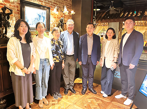 驻辽宁联络处与哈尔滨市外事办公室会面1