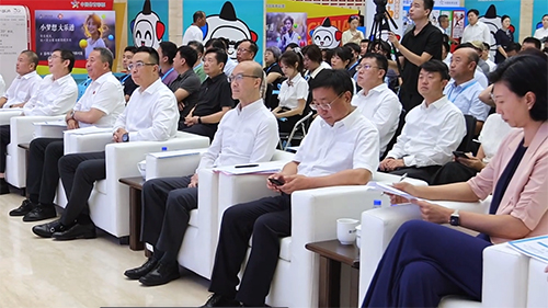 駐天津聯絡處出席2024天津銀行·天津馬拉松「體彩杯」文創設計大賽啟動儀式暨媒體發布會以及拜訪天津市體育局_1 駐天津聯絡處出席2024天津銀行·天津馬拉松「體彩杯」文創設計大賽啟動儀式暨媒體發布會以及拜訪天津市體育局1