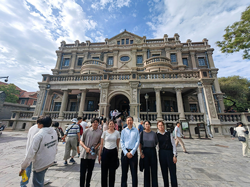 驻辽宁联络处在沈阳与香港学生聚会5