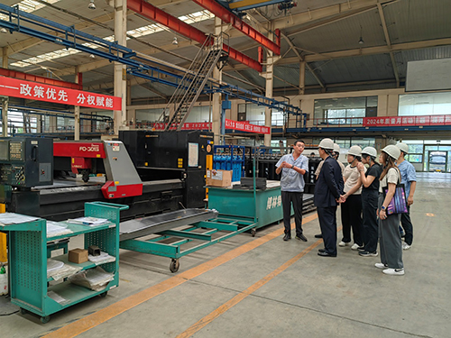 驻辽宁联络处在沈阳与香港学生聚会6