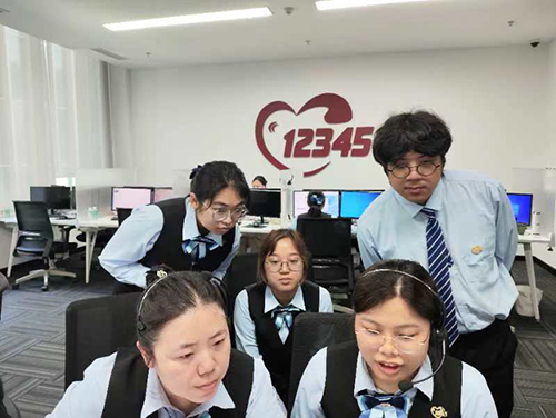 驻辽宁联络处在沈阳与香港学生聚会12