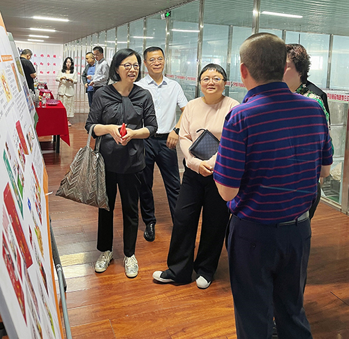 駐京辦副主任訪問新疆維吾爾自治區5