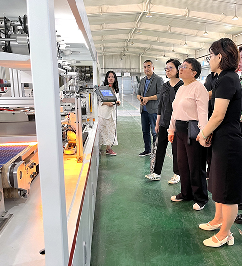 駐京辦副主任訪問新疆維吾爾自治區6