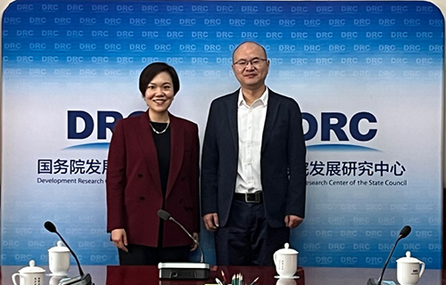 驻京办助理主任与国务院发展研究中心市场经济研究所副所长王青会面1