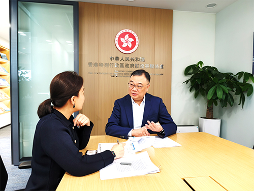 驻辽宁联络处主任接受香港商报专访1