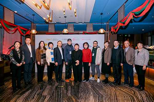 署理驻京办主任出席香港话剧团《天下第一楼》演出3