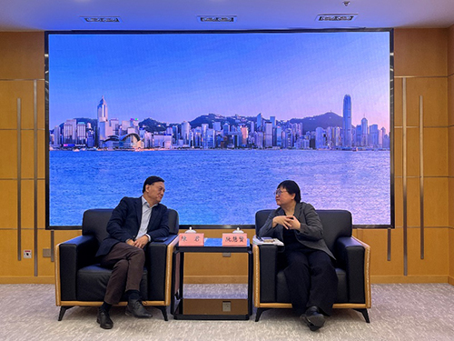 驻京办副主任与京港新华聚源（北京）控股有限公司董事长陈君会面1