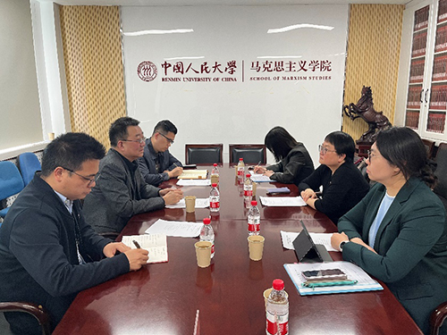 驻京办副主任与中国人民大学台港澳研究中心主任齐鹏飞会面1