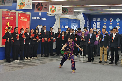 驻天津联络处组织天津市香港商会及学生出席国家安全教育活动3