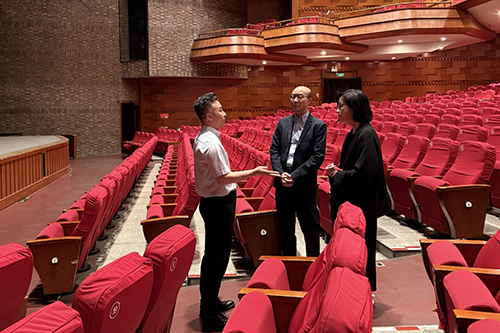 駐天津聯絡處和駐京辦文化交流總監視察天津市文藝演出場地_1 駐天津聯絡處和駐京辦文化交流總監視察天津市文藝演出場地1