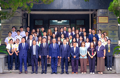 駐遼寧聯絡處出席2025大連海事大學港澳高校暑期班開班儀式2