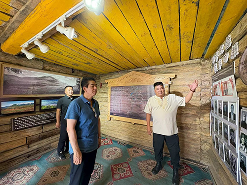 驻京办主任访问新疆维吾尔自治区7