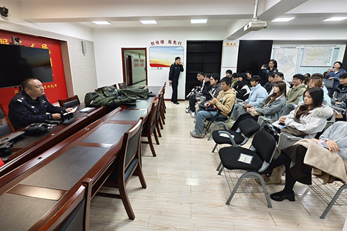 駐天津聯絡處與天津市商務局和天津商務職業學院會面_7 駐天津聯絡處與天津市商務局和天津商務職業學院會面7