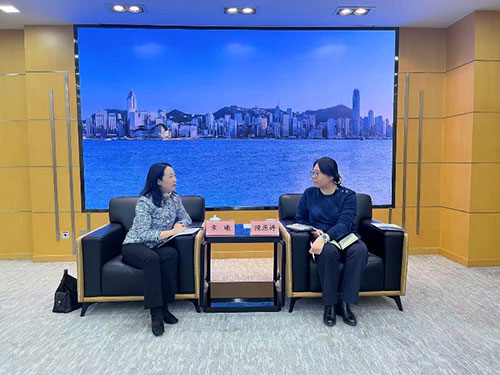 驻京办助理主任与香港国际仲裁中心中国事务主任兼北京代表处首席代表会面1