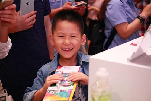 香港回归祖国二十周年成就展上最美的笑脸中有没有你4