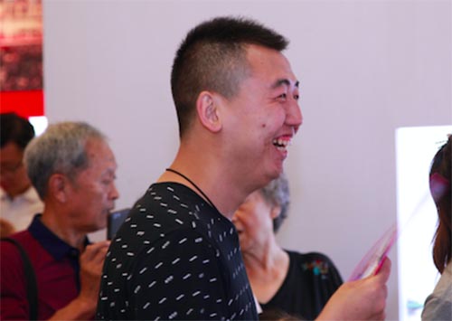 香港回归祖国二十周年成就展上最美的笑脸中有没有你7