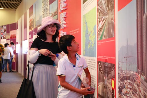 香港回归祖国二十周年成就展——不要错过暑假给孩子最好的教育2